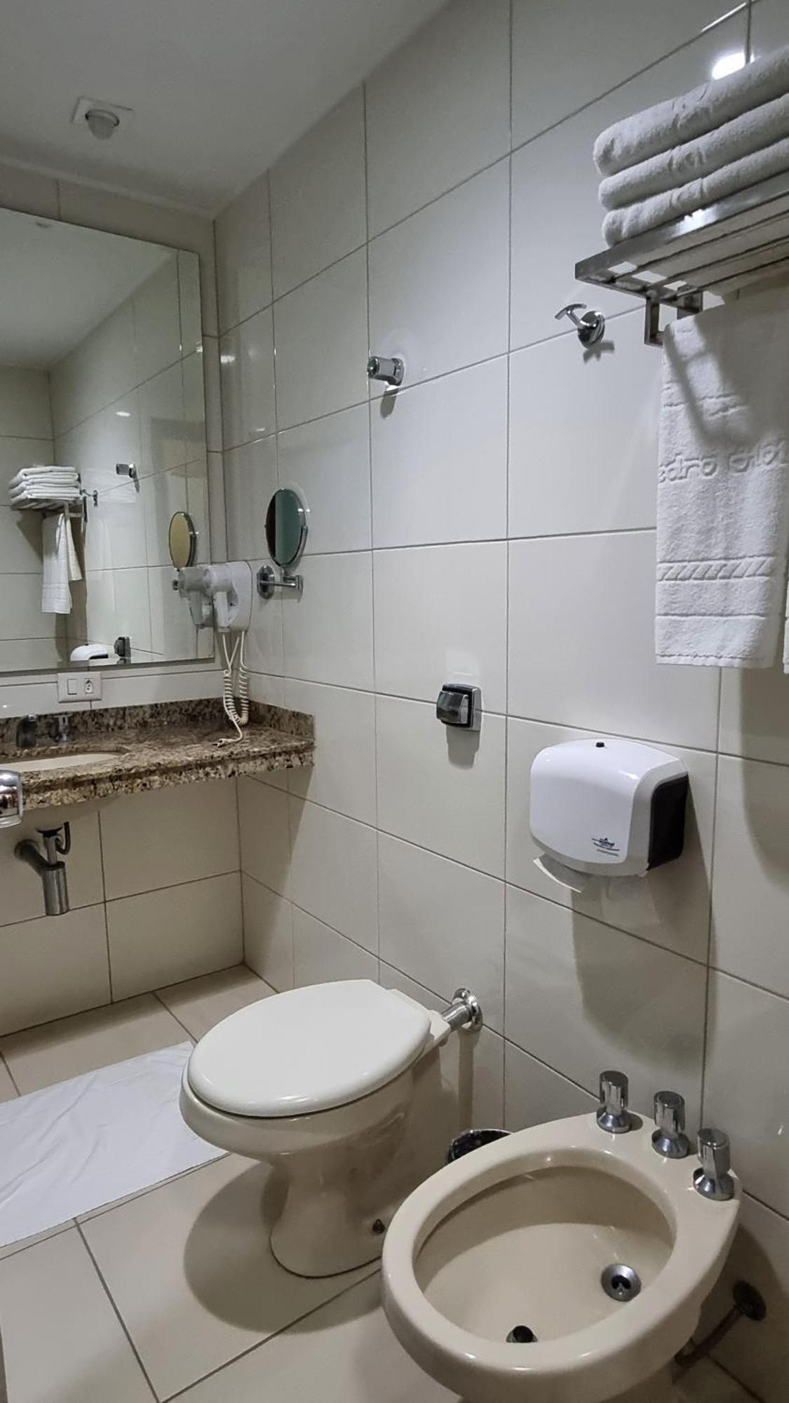Cedro Hotel Londrina Buitenkant foto